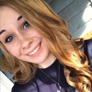 Meet your Posher, Katelyn